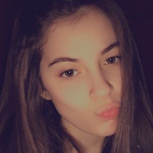 Meet your Posher, Jade